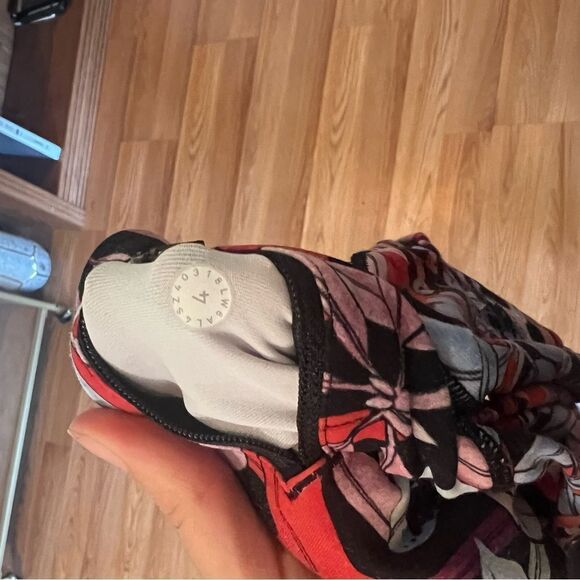 LULULEMON FAST AND FREE LEGGINGS - Picture 5 of 5